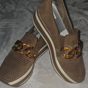 DV by Dolce Vita Brown Loafers with Chain Detail